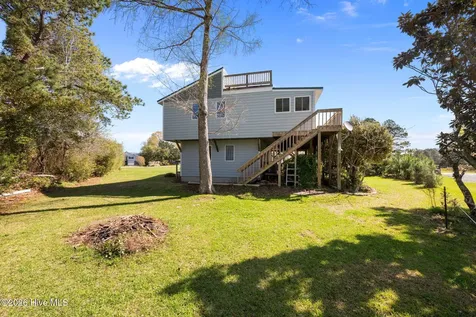 2027 Blackbeard Drive Oriental NC 28571