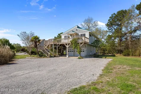 2027 Blackbeard Drive Oriental NC 28571