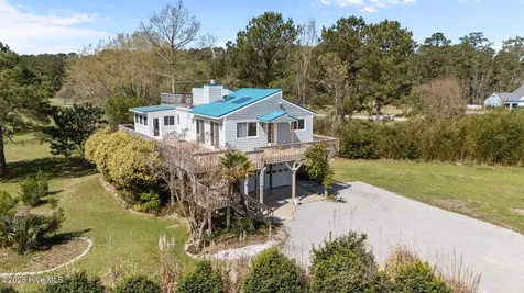 2027 Blackbeard Drive Oriental NC 28571