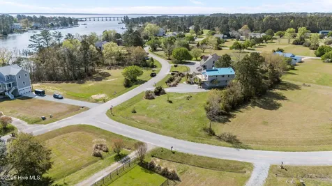 2027 Blackbeard Drive Oriental NC 28571