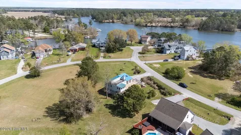 2027 Blackbeard Drive Oriental NC 28571