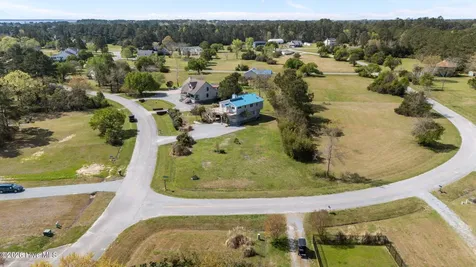 2027 Blackbeard Drive Oriental NC 28571