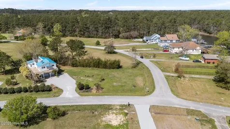 2027 Blackbeard Drive Oriental NC 28571