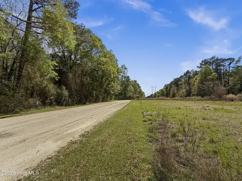 176 Quiet Water Drive Chinquapin NC 28521