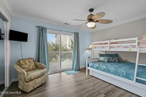 106 Azure Drive Emerald Isle NC 28594
