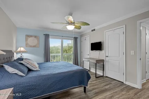 106 Azure Drive Emerald Isle NC 28594