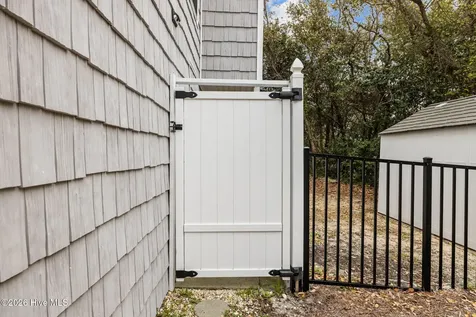106 Azure Drive Emerald Isle NC 28594