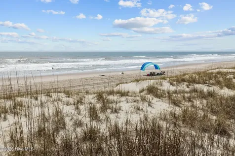 106 Azure Drive Emerald Isle NC 28594