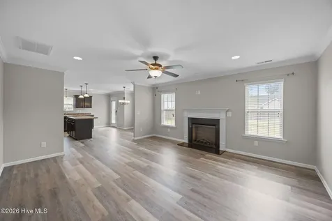 404 Knoll Circle Greenville NC 27858