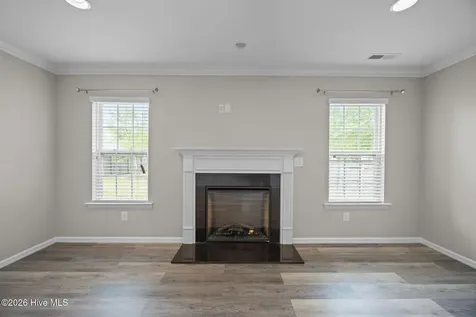 404 Knoll Circle Greenville NC 27858
