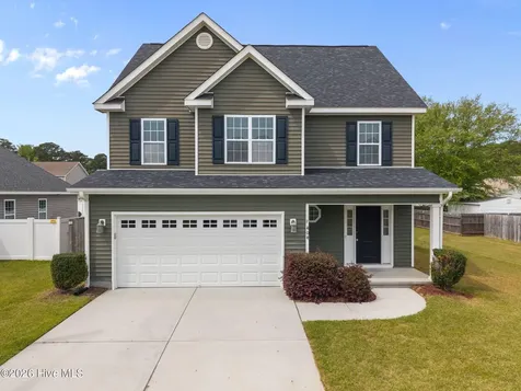 404 Knoll Circle Greenville NC 27858