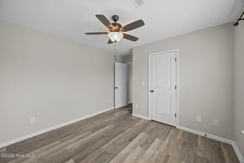 404 Knoll Circle Greenville NC 27858