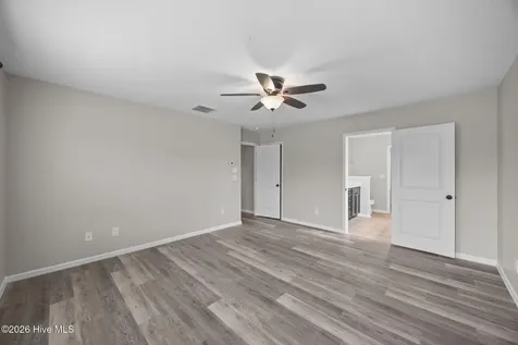 404 Knoll Circle Greenville NC 27858