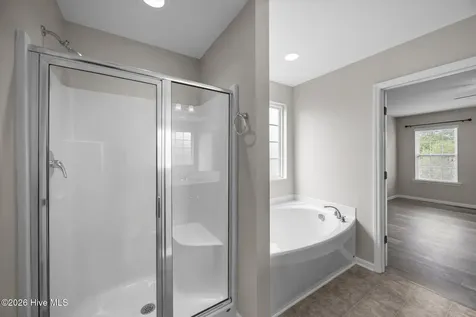 404 Knoll Circle Greenville NC 27858