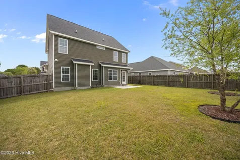 404 Knoll Circle Greenville NC 27858