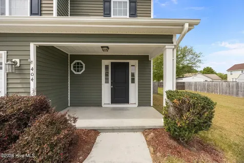 404 Knoll Circle Greenville NC 27858