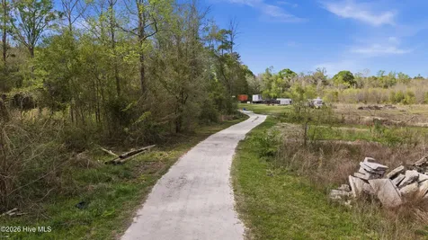 176 Quiet Water Drive Chinquapin NC 28521
