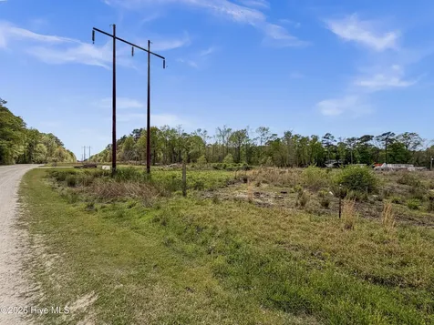 176 Quiet Water Drive Chinquapin NC 28521