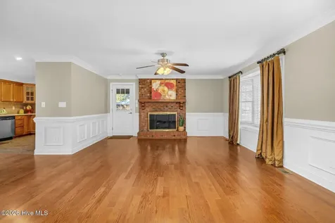 208 E Nash Street Macclesfield NC 27852