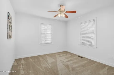 208 E Nash Street Macclesfield NC 27852