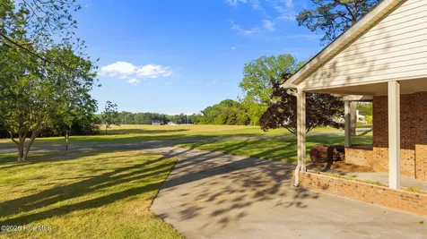 208 E Nash Street Macclesfield NC 27852