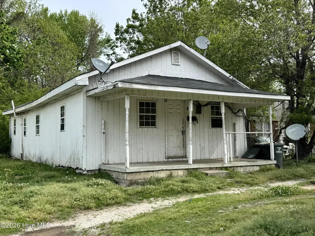 207 E Peterson Street Edenton NC 27932