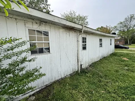 207 E Peterson Street Edenton NC 27932