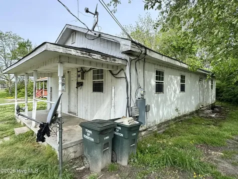 207 E Peterson Street Edenton NC 27932