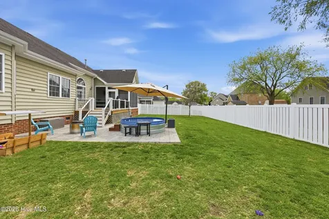 105 Pecan Court Elizabeth City NC 27909