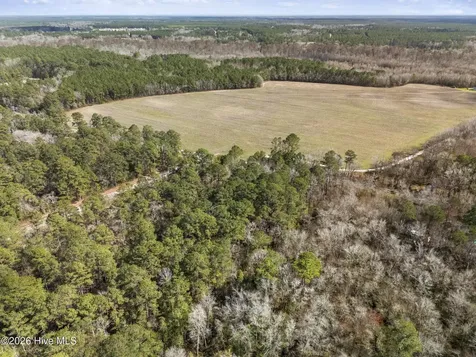 1R Page (CRABTREE) Road Burgaw NC 28425