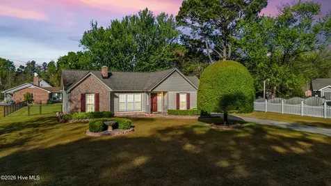1107 Gould Road Jacksonville NC 28540