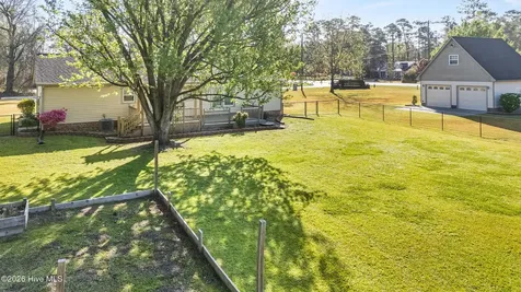 1107 Gould Road Jacksonville NC 28540