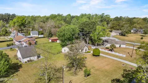 1107 Gould Road Jacksonville NC 28540