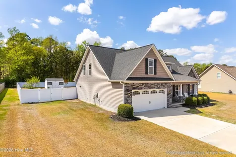 728 Red Birch Lane Greenville NC 27858
