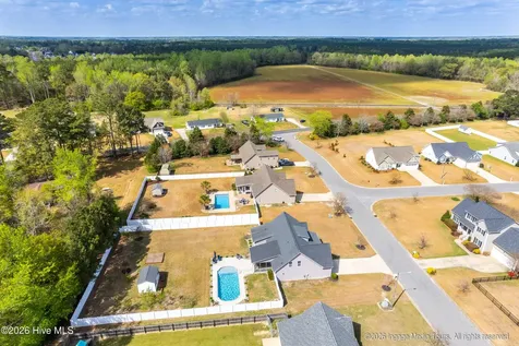 728 Red Birch Lane Greenville NC 27858