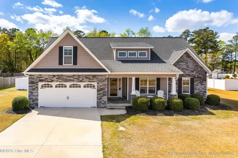 728 Red Birch Lane Greenville NC 27858