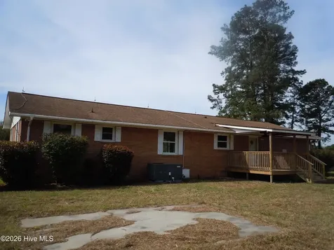 209 Complex Street Tabor City NC 28463