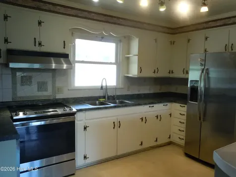 209 Complex Street Tabor City NC 28463