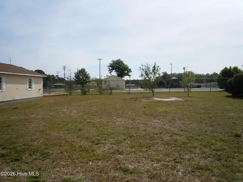 209 Complex Street Tabor City NC 28463