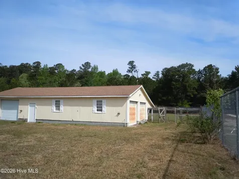 209 Complex Street Tabor City NC 28463