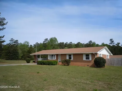 209 Complex Street Tabor City NC 28463