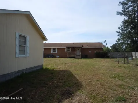 209 Complex Street Tabor City NC 28463