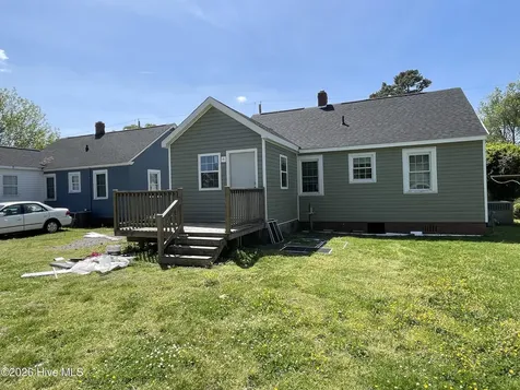 1016 Cedar Street Elizabeth City NC 27909