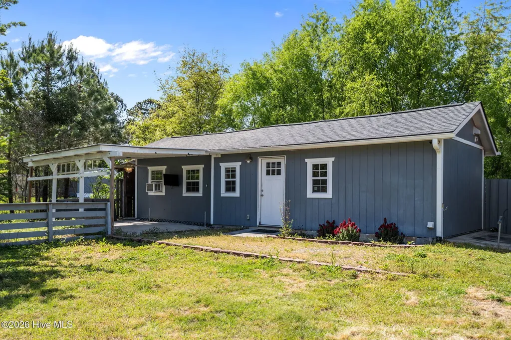 309 S Jenkins Street Holly Ridge NC 28445