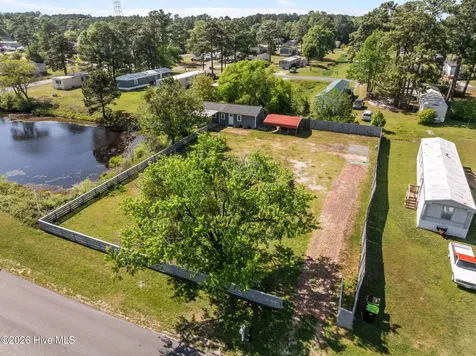 309 S Jenkins Street Holly Ridge NC 28445