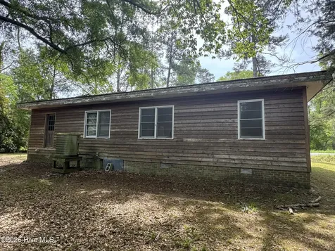 1644 Smyrna Road Whiteville NC 28472