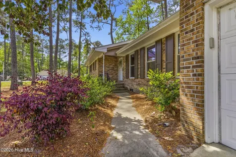 1 Yellow Jacket Court Calabash NC 28467