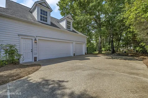 844 Arboretum Drive Wilmington NC 28405