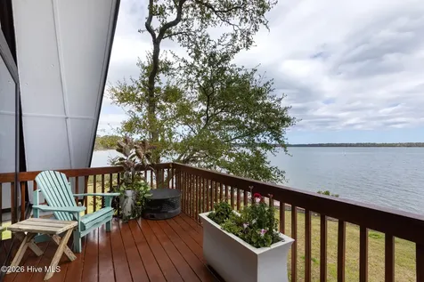 211 Fannie Creek Lane Sneads Ferry NC 28460
