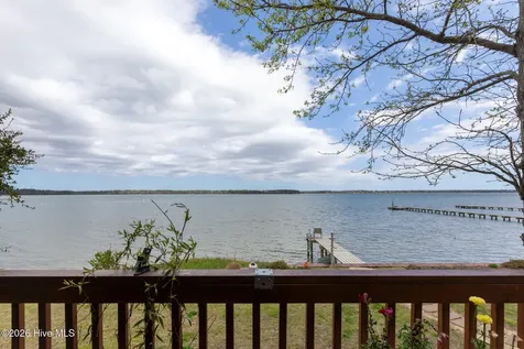211 Fannie Creek Lane Sneads Ferry NC 28460